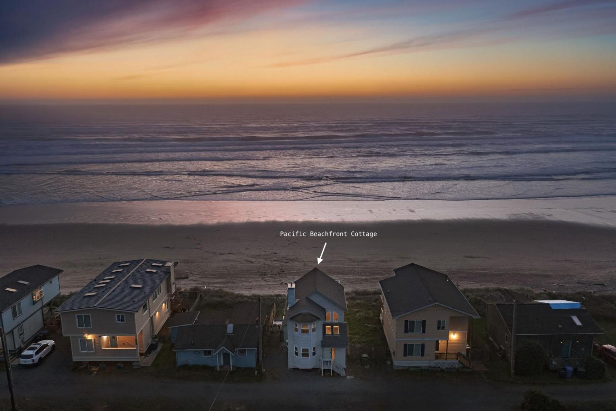 Steps From The Beach! Hottub, $1M Ocean View, Deck Waldport Exterior photo