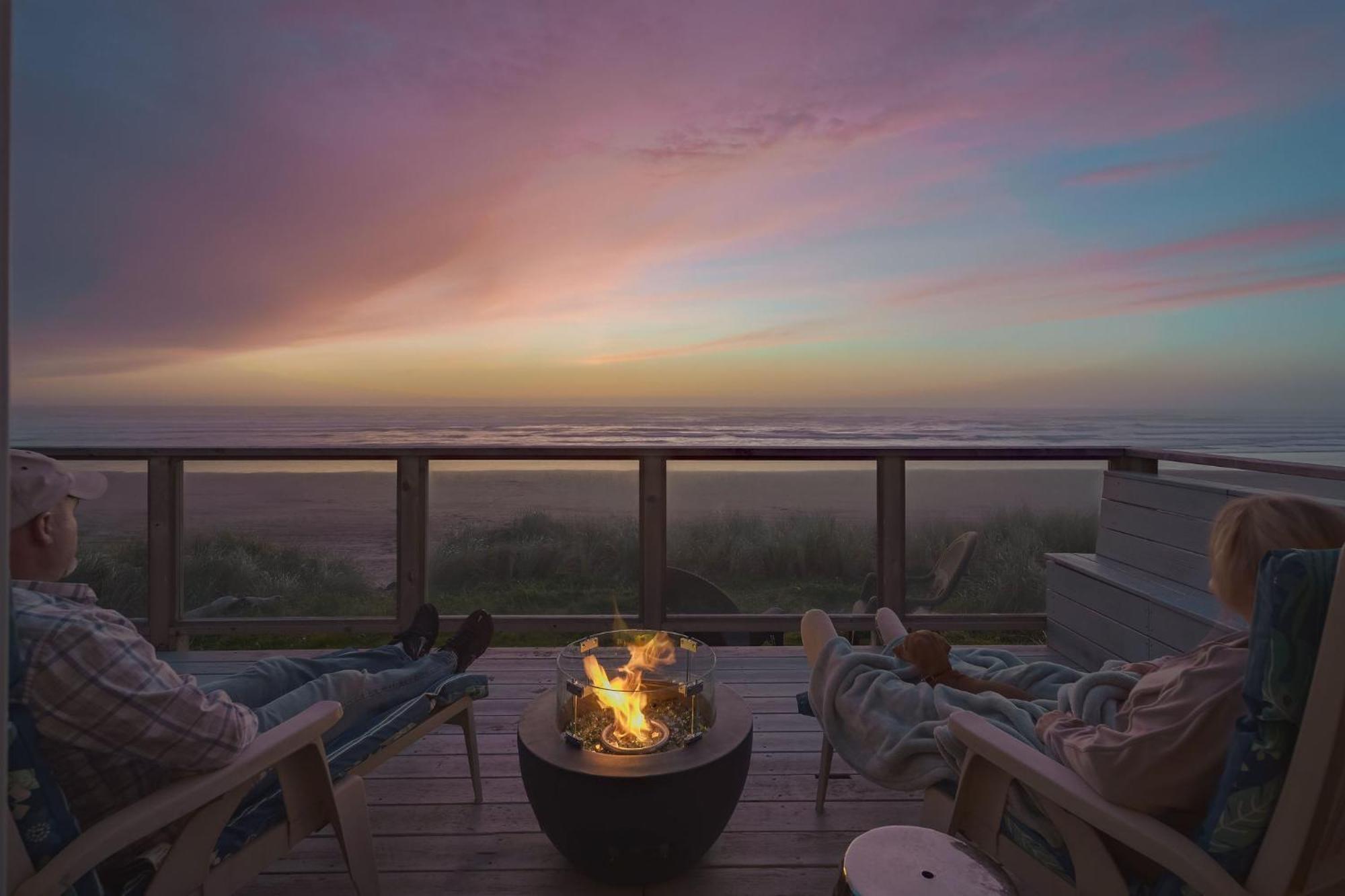 Steps From The Beach! Hottub, $1M Ocean View, Deck Waldport Exterior photo