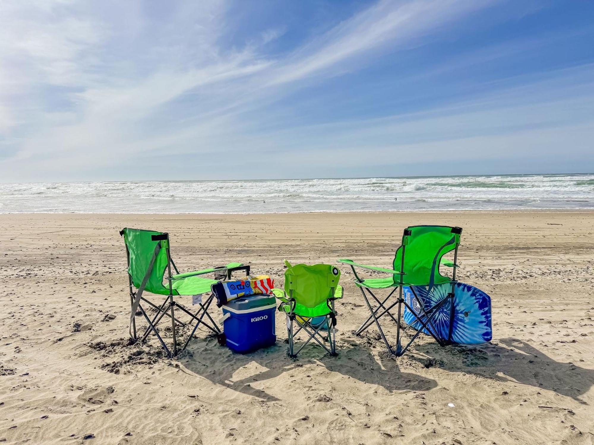 Steps From The Beach! Hottub, $1M Ocean View, Deck Waldport Exterior photo