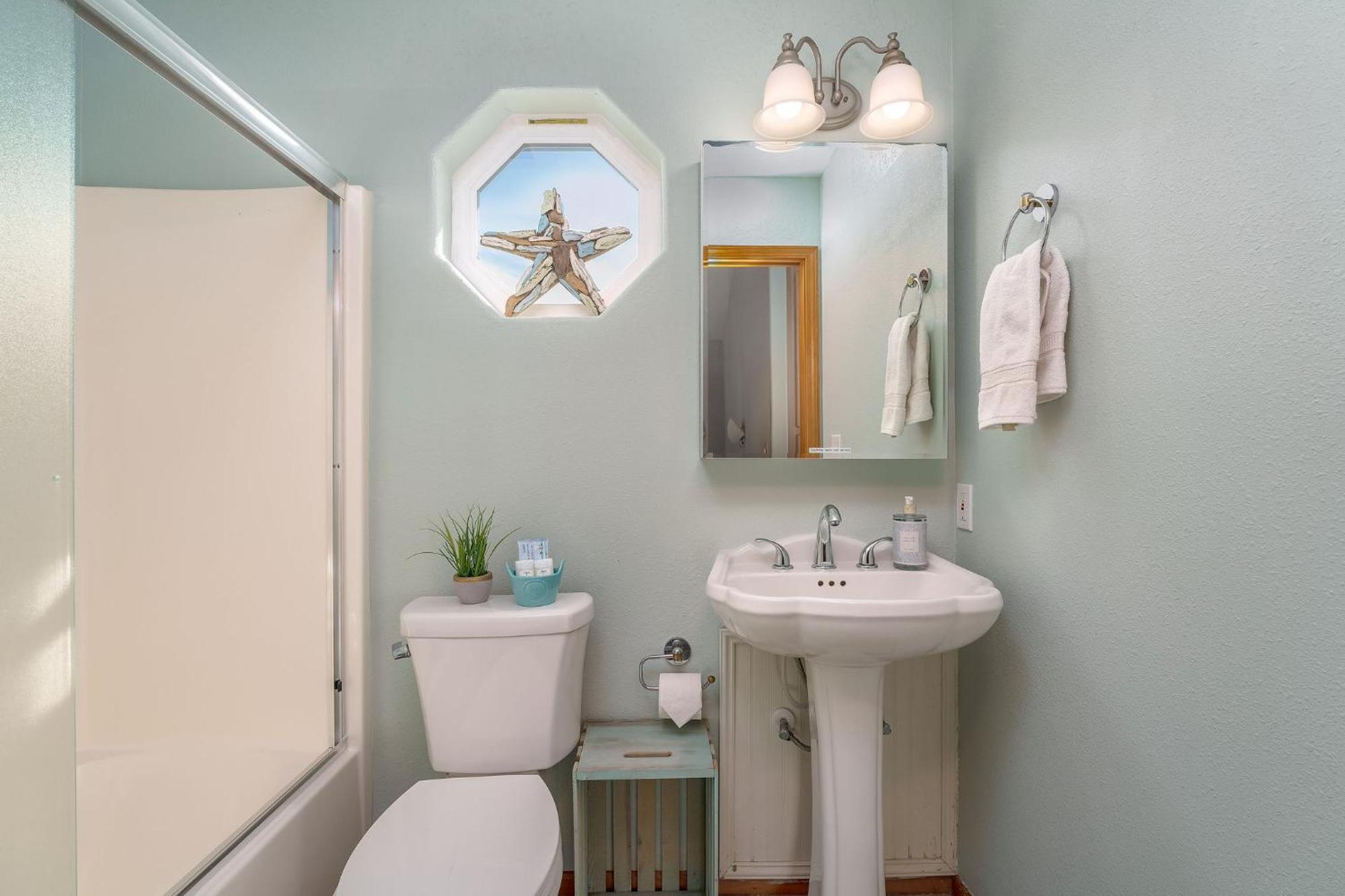 Steps From The Beach! Hottub, $1M Ocean View, Deck Waldport Exterior photo