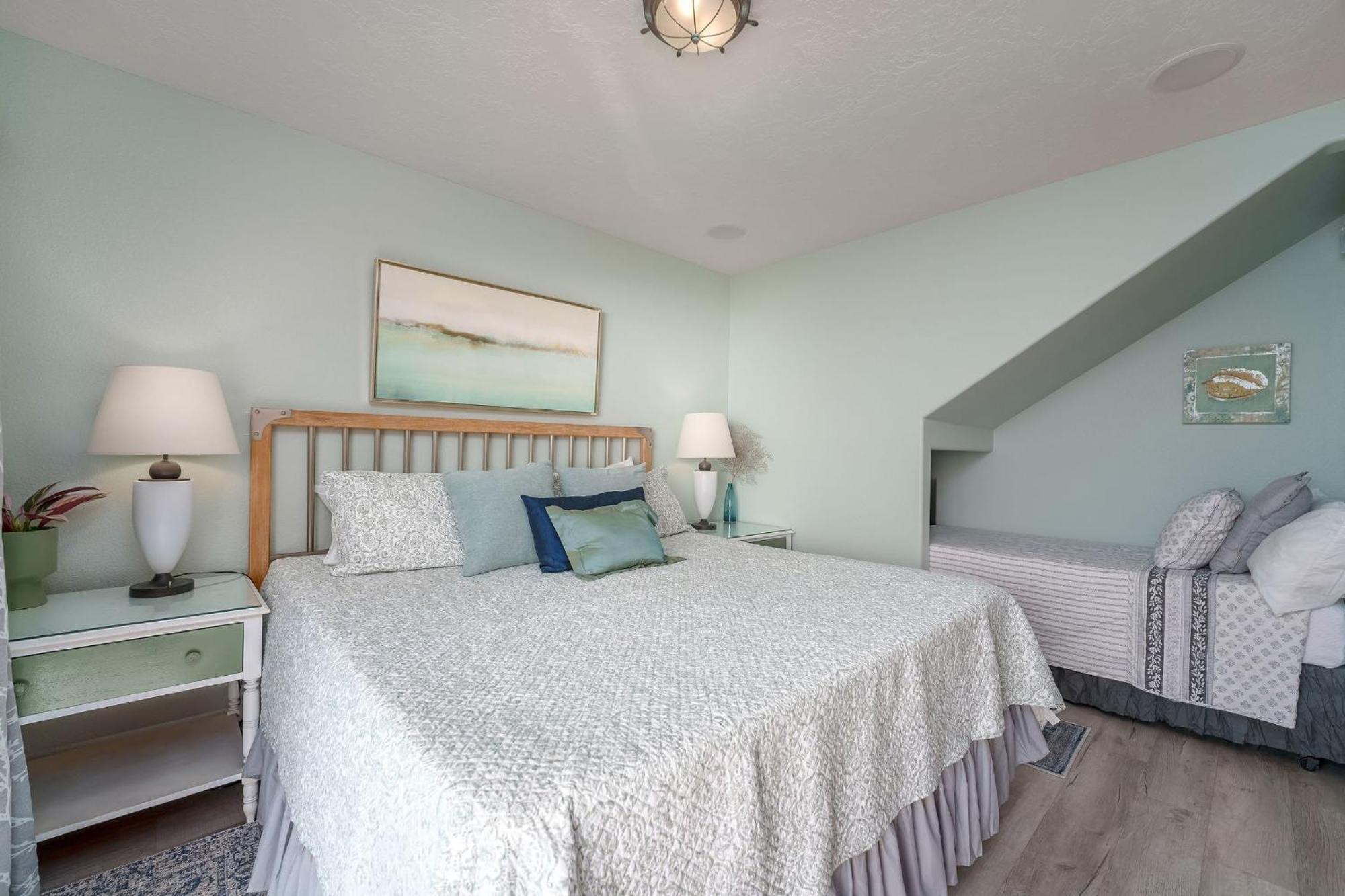 Steps From The Beach! Hottub, $1M Ocean View, Deck Waldport Exterior photo