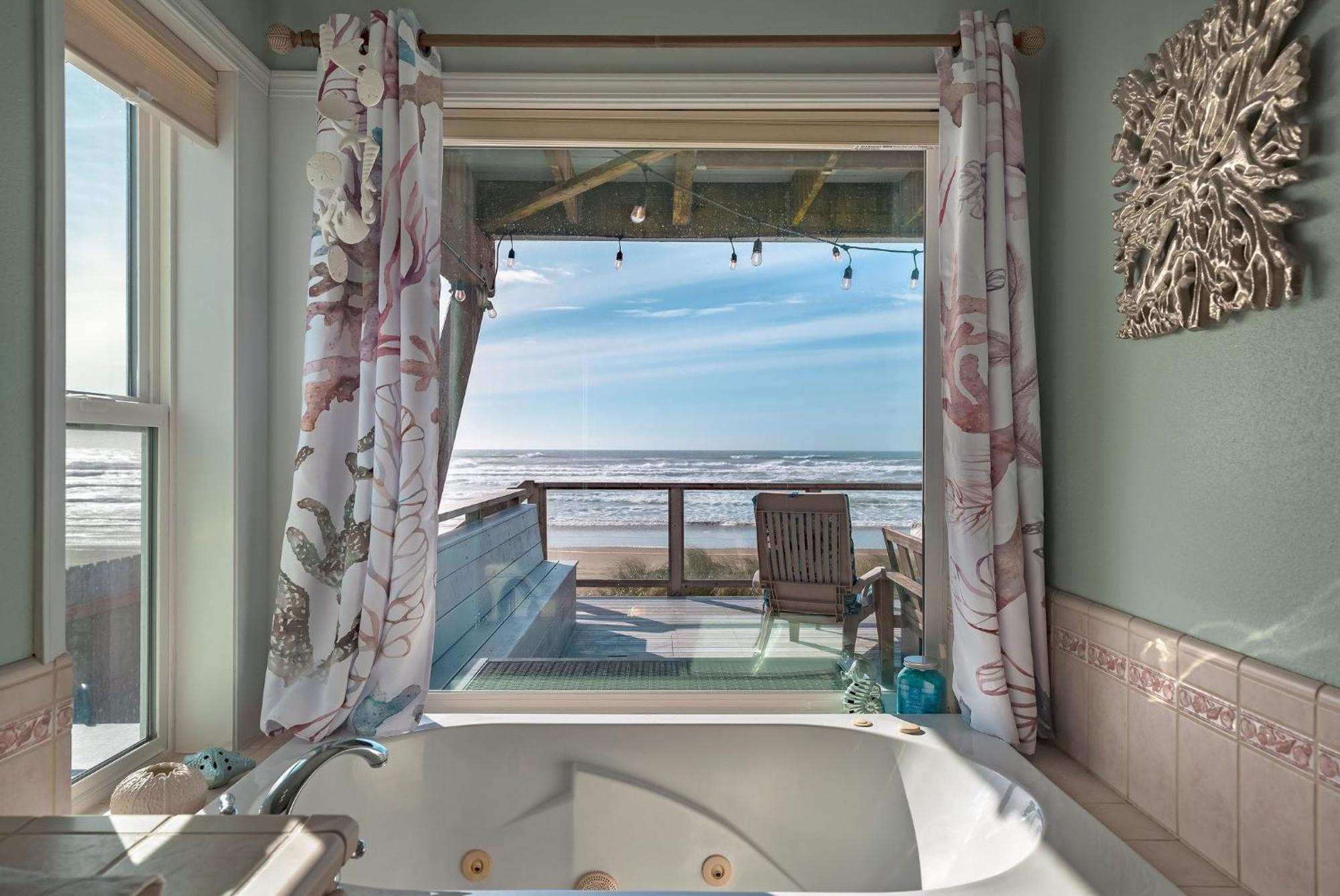 Steps From The Beach! Hottub, $1M Ocean View, Deck Waldport Exterior photo